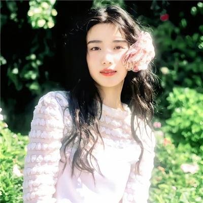 球场艳侣
